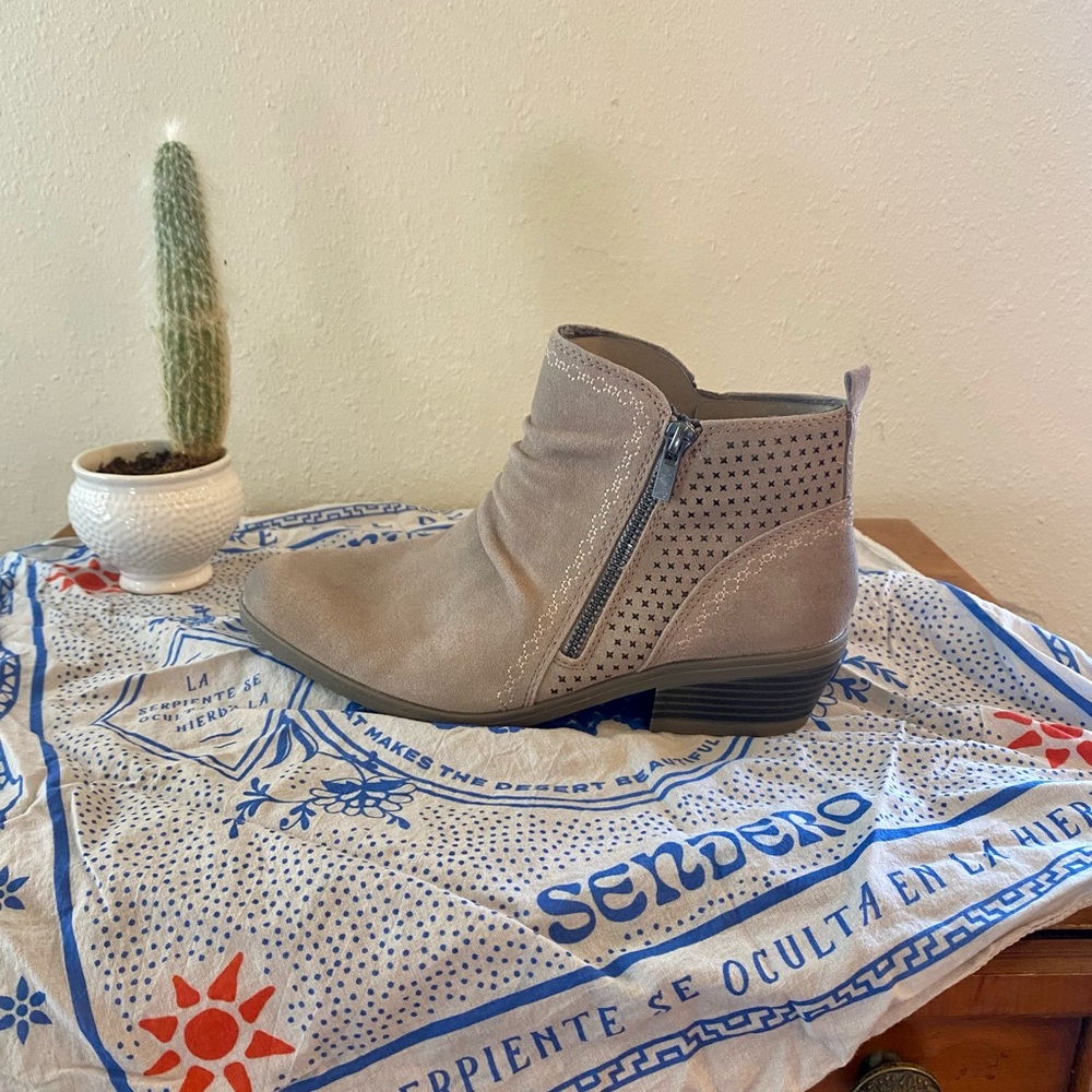 - Earth Origins low heel booties